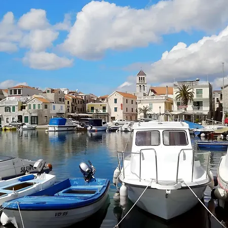 Διαμέρισμα Jadria Near The *